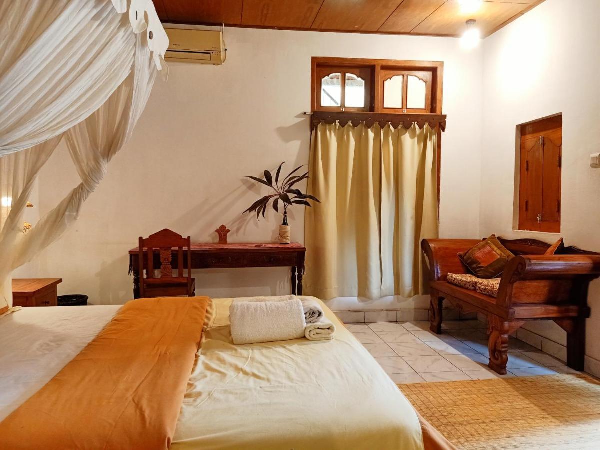 Binaria Museum Hotel Ловіна Екстер'єр фото